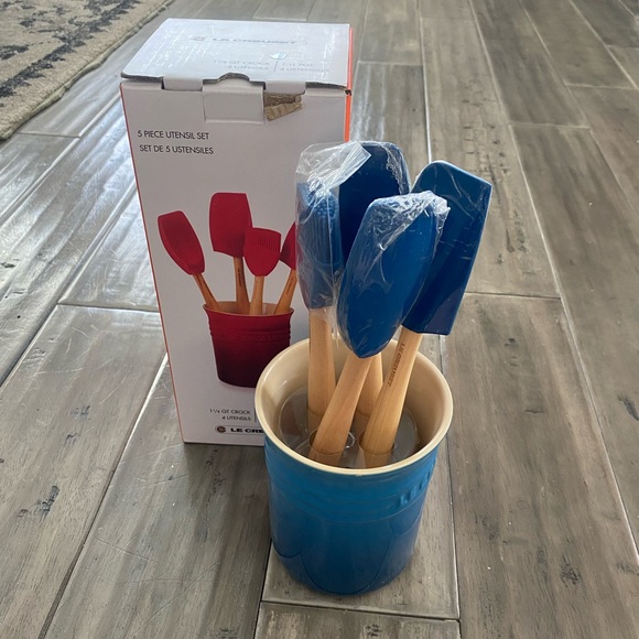 NWT Le Creuset Azure 5 Piece Utensil Set - Picture 2 of 5